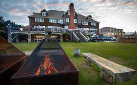 Mcmenamins Gearhart Hotel